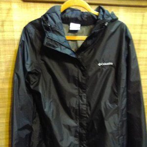 Columbia/ Rain jacket/ Water-resistant